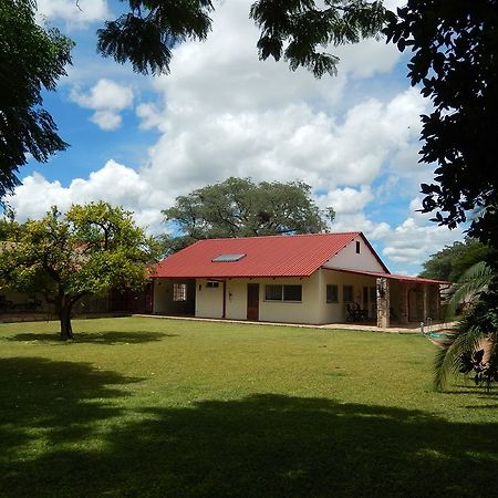 Hotel Dornhuegel Guestfarm Grootfontein Zewnętrze zdjęcie